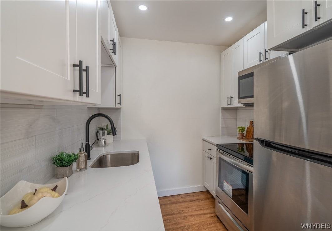 538 Linwood Ave - Photo 5 of 9