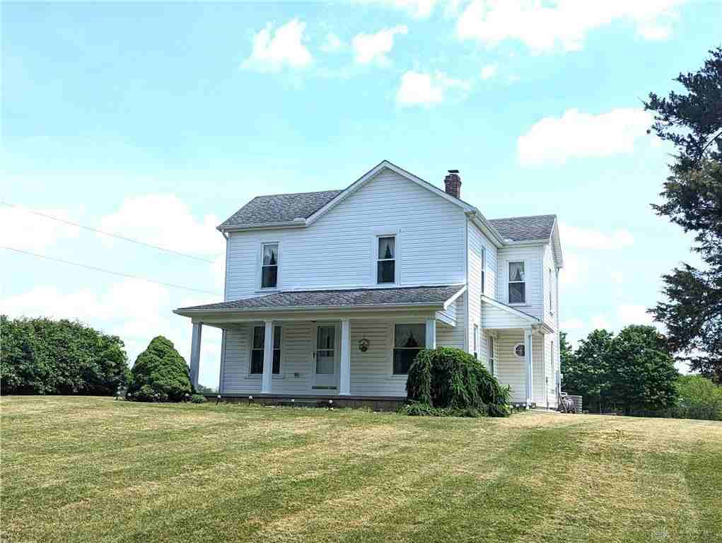 8211 N Rangeline Rd - Photo 2 of 4