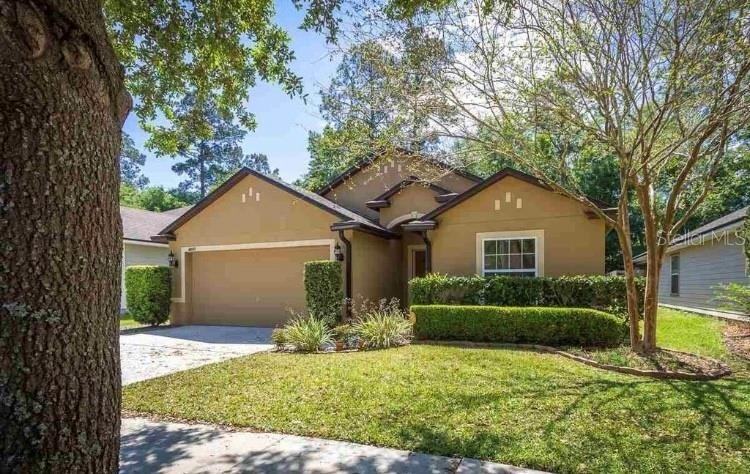 4867 Nw 81st Ave - Photo 3 of 21