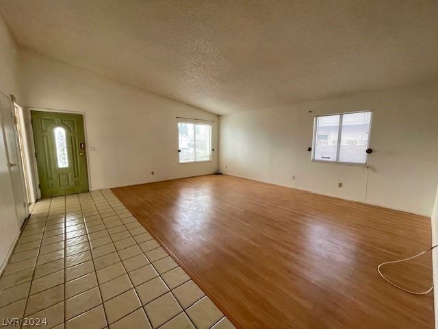 4409 Rosebank Cir - Photo 4 of 32