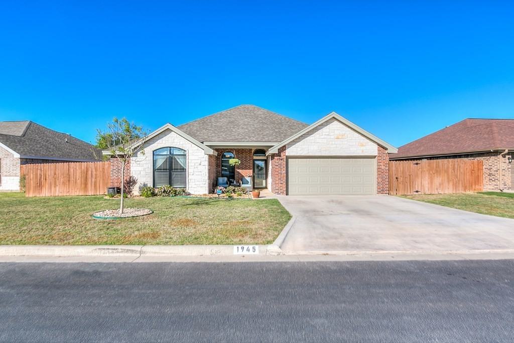 1945 Chesney Ln - Photo 2 of 32