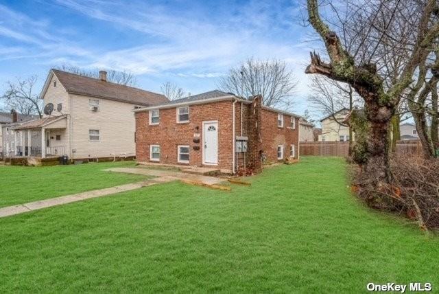 217 Cornell St - Photo 2 of 10