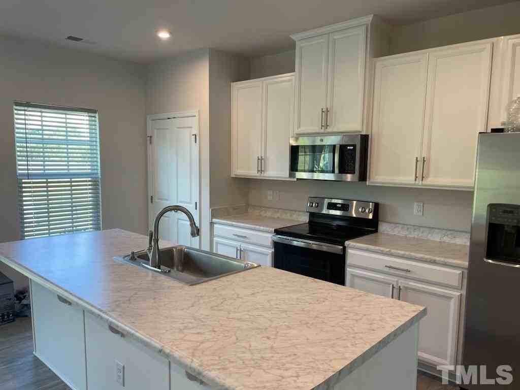 8733 Red Canyon Way - Photo 4 of 13