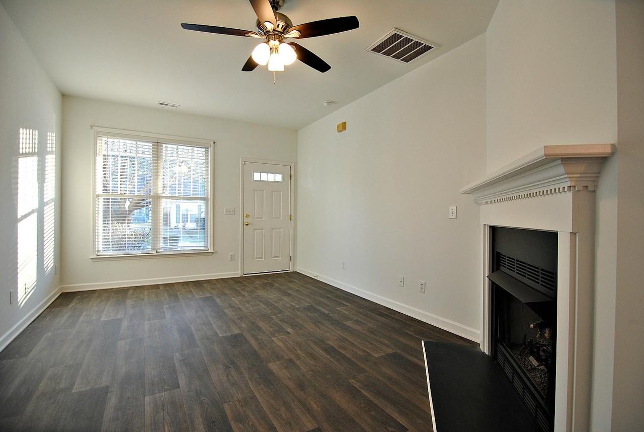 10824 Farmville Rd - Photo 5 of 19