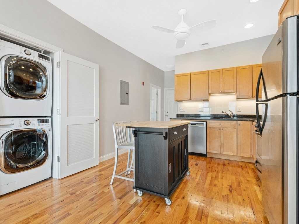 43 Jefferson St ##3 - Photo 7 of 18