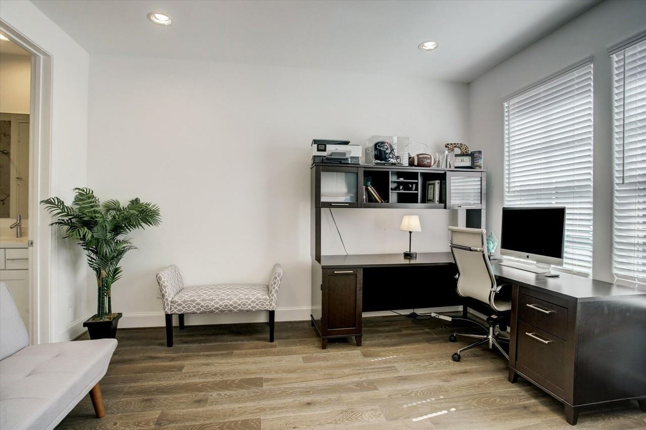 6008 Matthew Oaks Pl - Photo 5 of 20