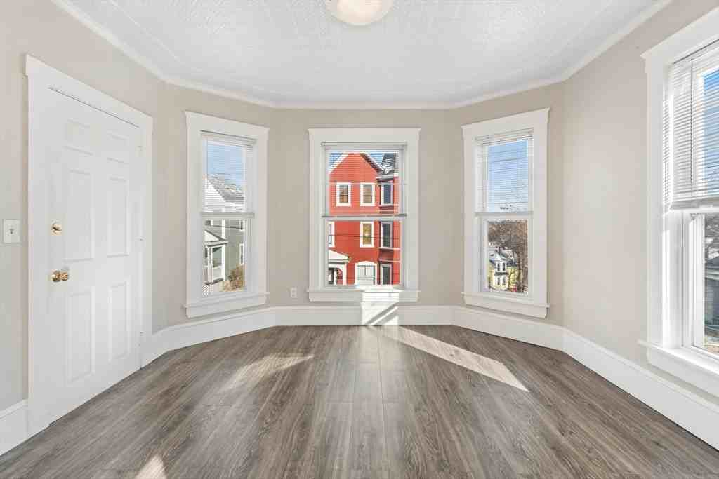 8 Blaisdell St ##2 - Photo 4 of 36