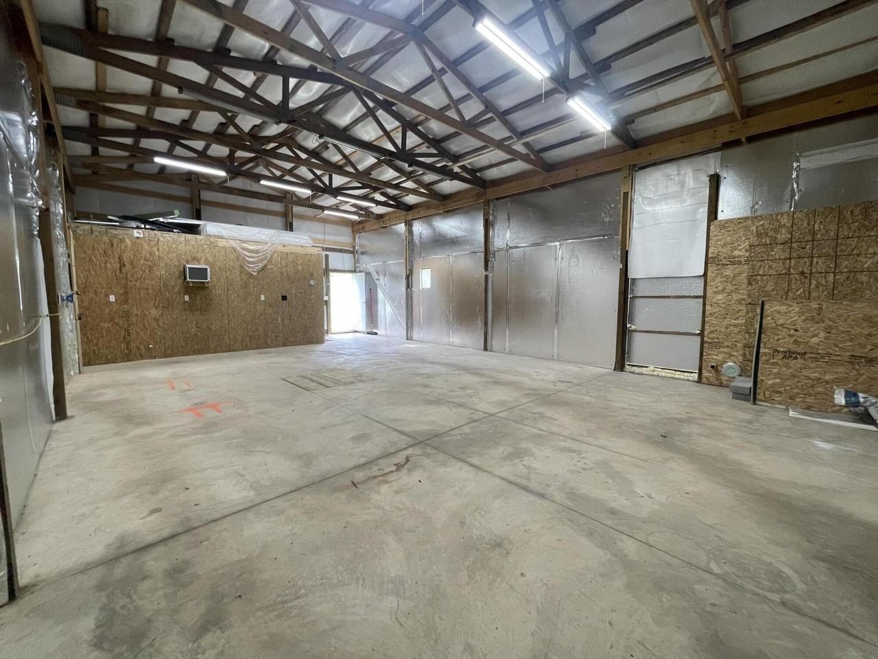 1965 Jones Rd - Photo 5 of 12