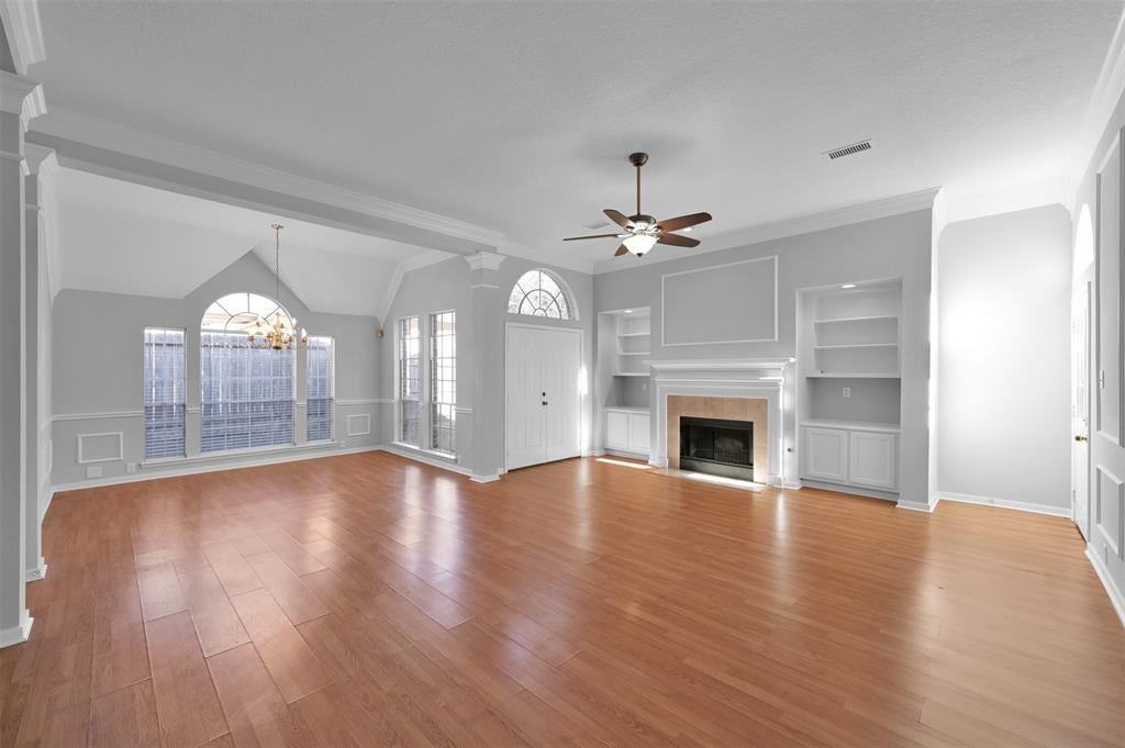 183 W Amberglow Cir - Photo 3 of 24