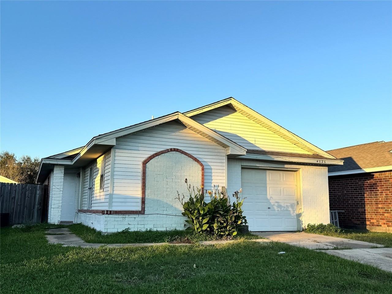 4626 Bryant Ridge Road - Photo 2 of 17