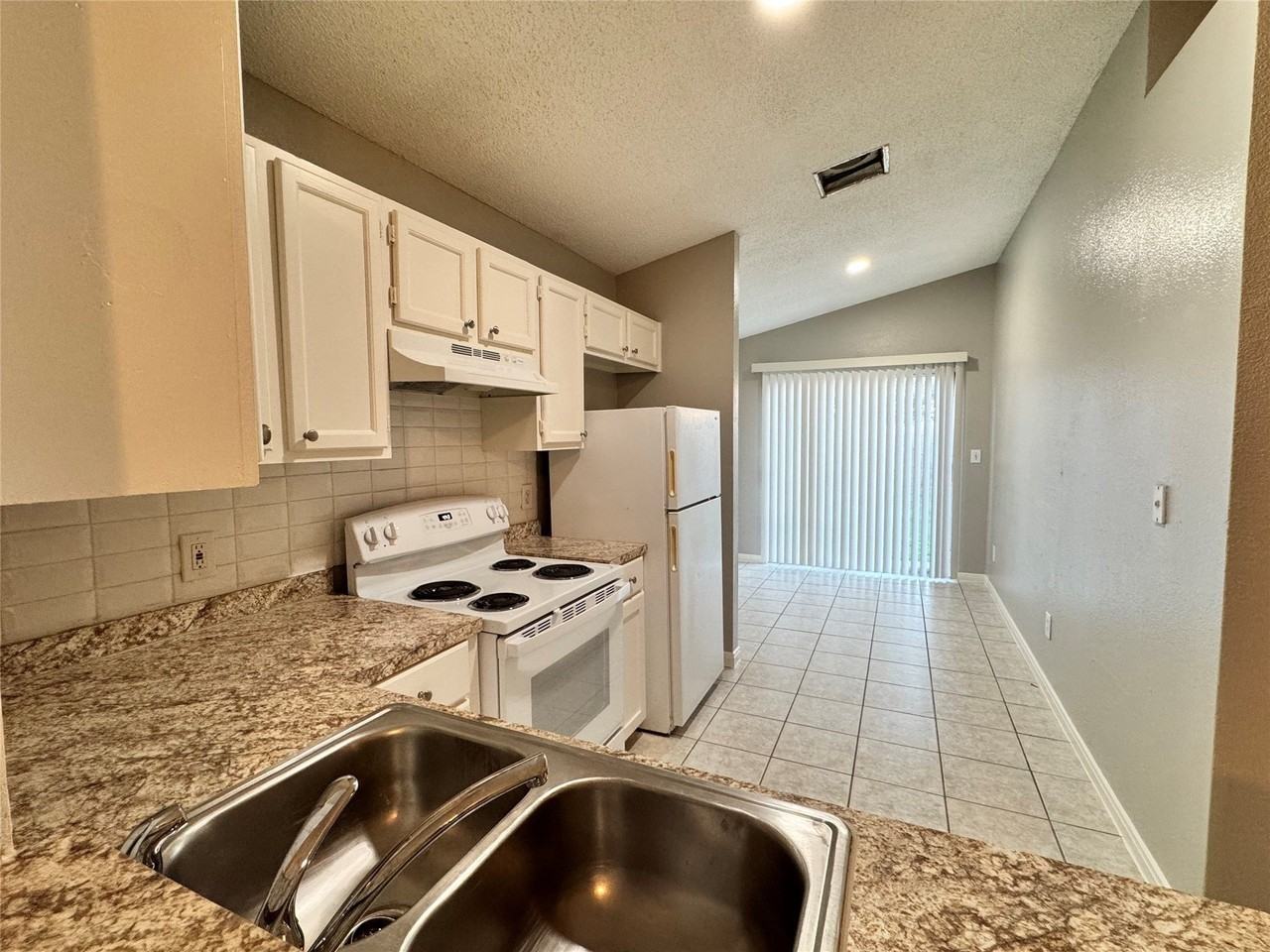 4626 Bryant Ridge Road - Photo 5 of 17