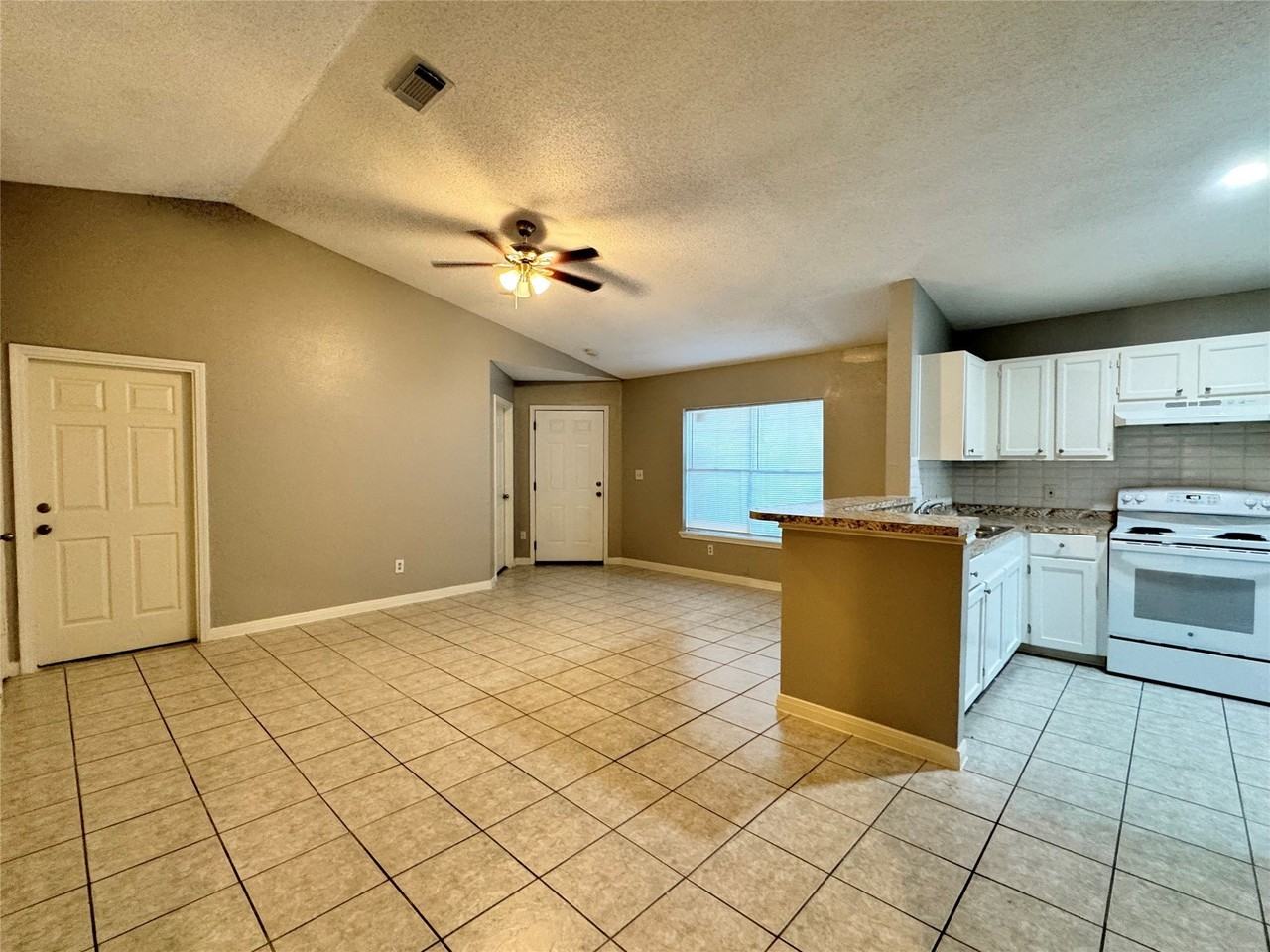 4626 Bryant Ridge Road - Photo 7 of 17