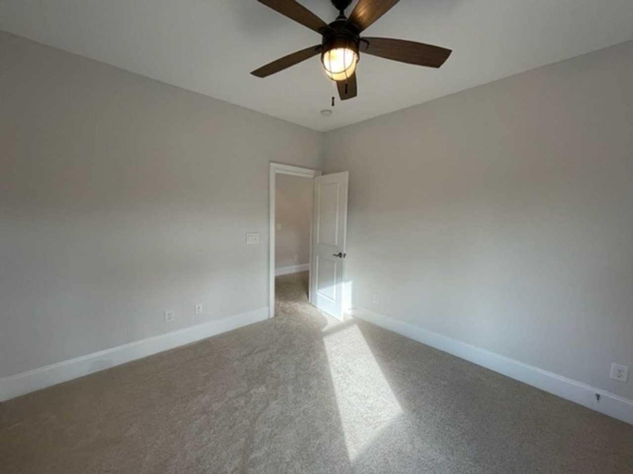 1544 Heritage Reserve Ct - Photo 4 of 43