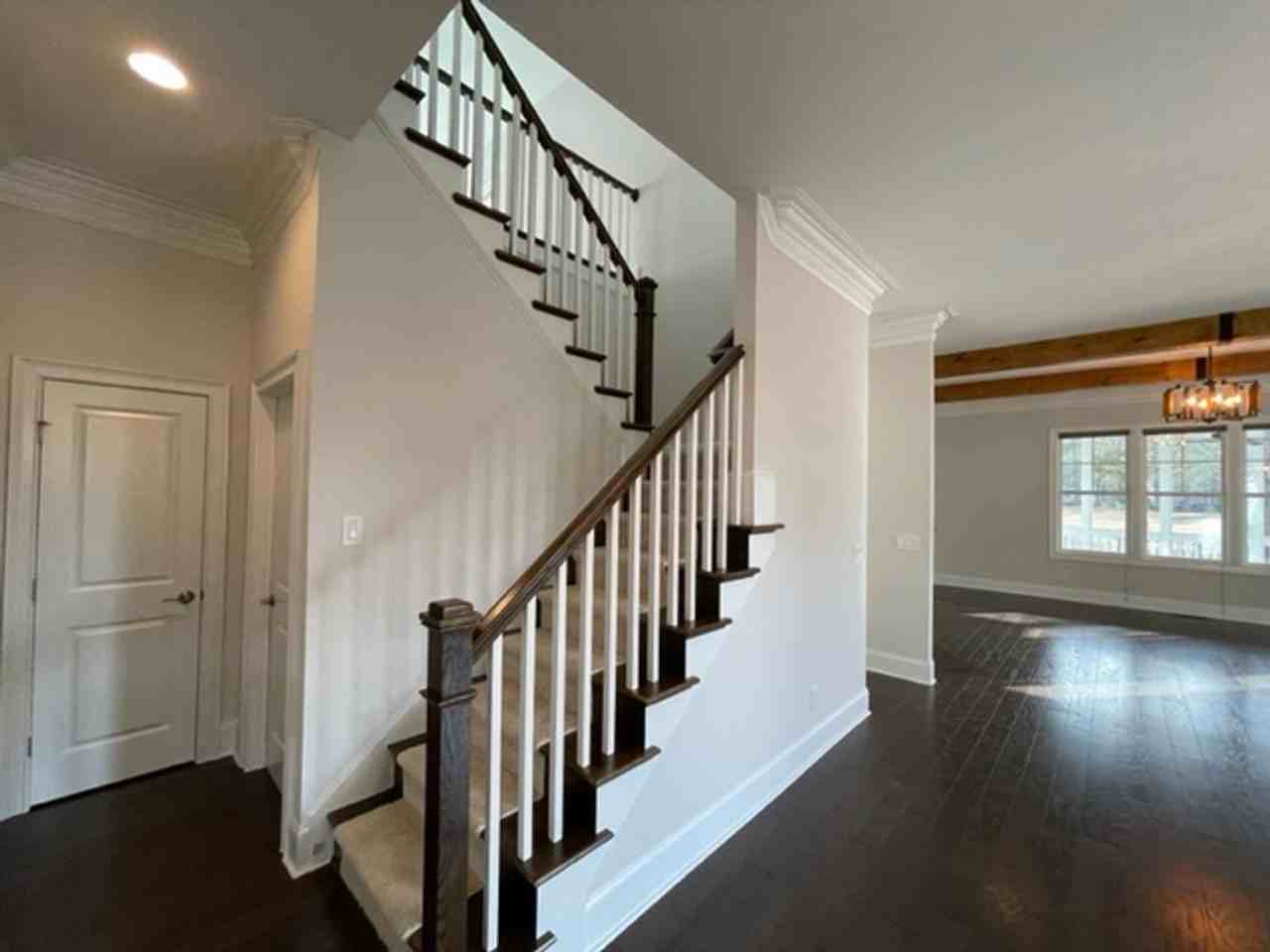 1544 Heritage Reserve Ct - Photo 6 of 43