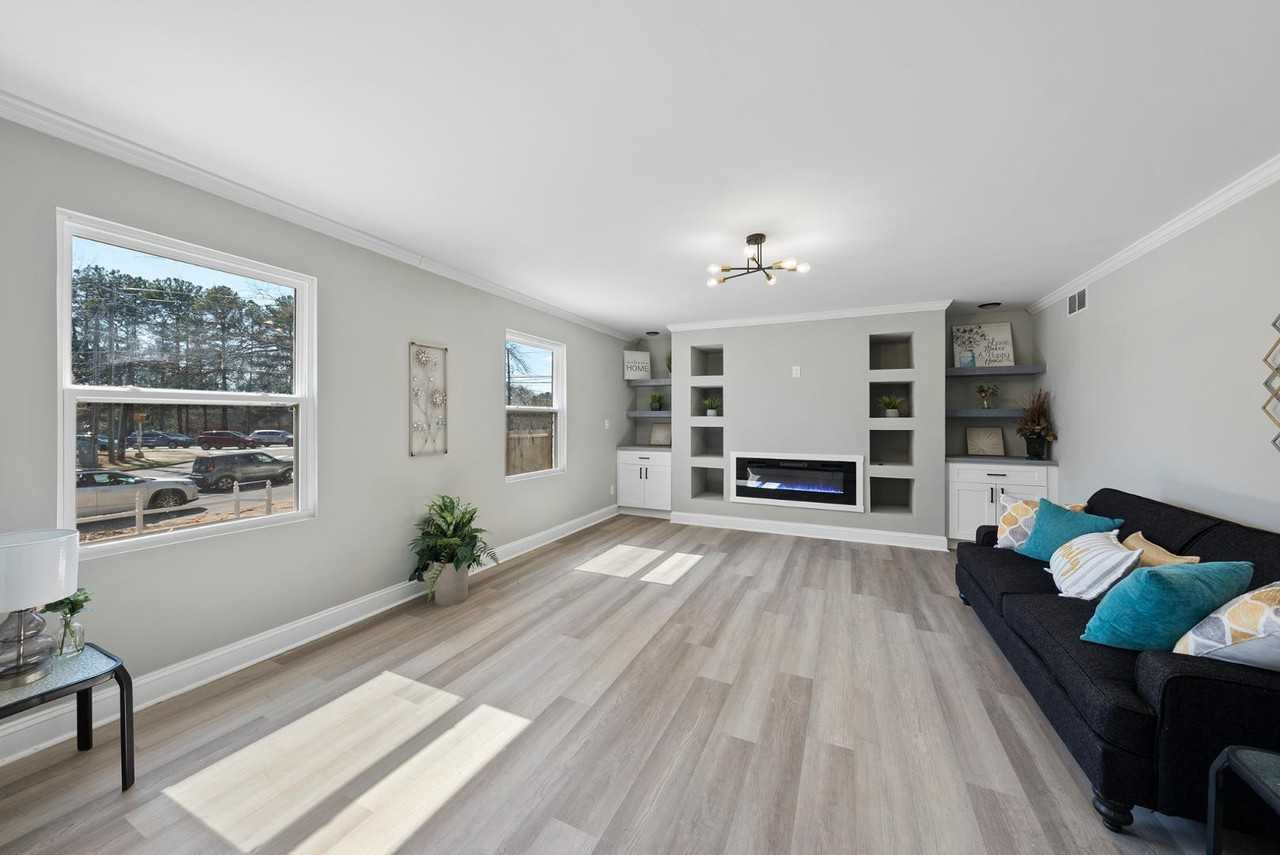 20 Lynn Rd - Photo 3 of 24