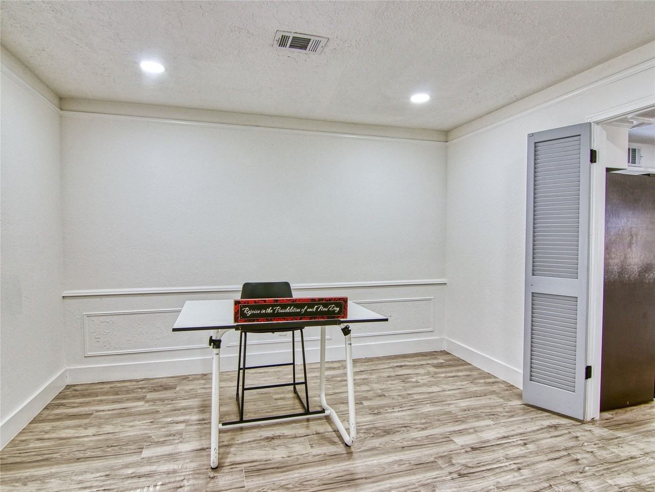 15814 Winding Moss Dr - Photo 4 of 37