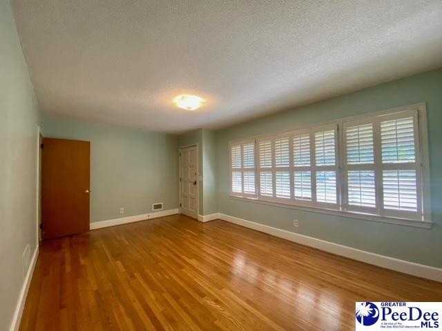 1237 Pinckney Avenue - Photo 4 of 41