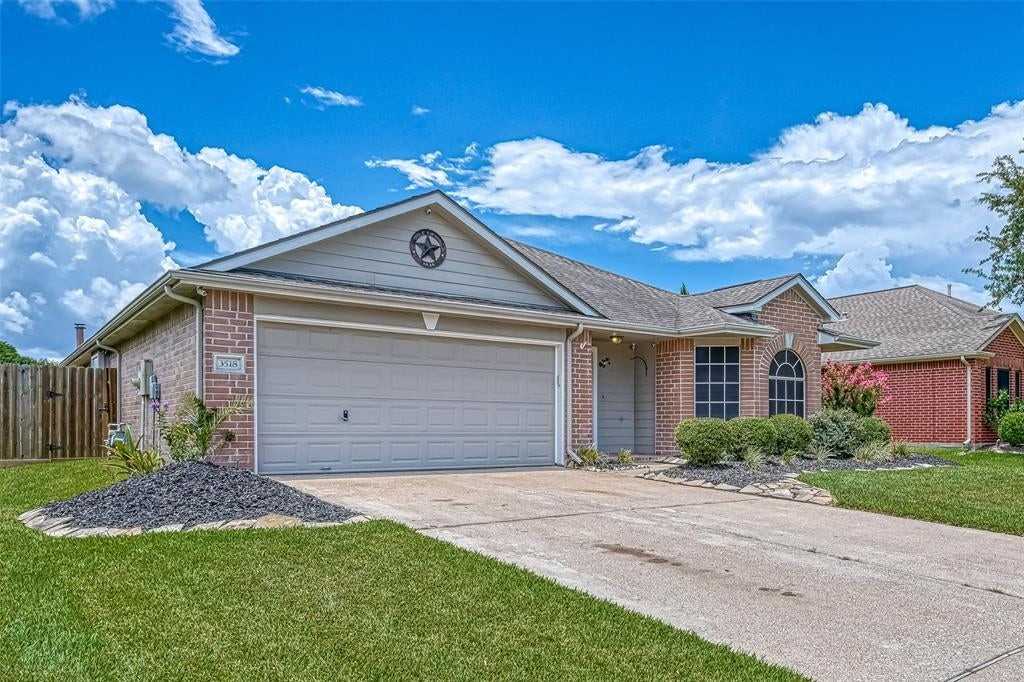 3518 Pawnee Dr - Photo 3 of 44