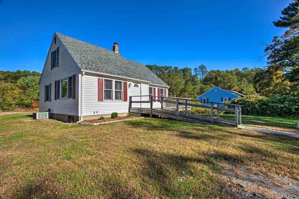 23 Braley Ln - Photo 2 of 21