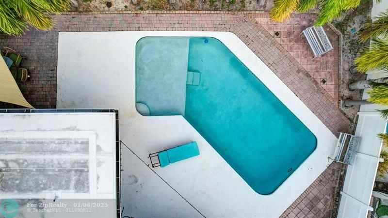 1506 Sw 3rd Ave - Photo 6 of 38