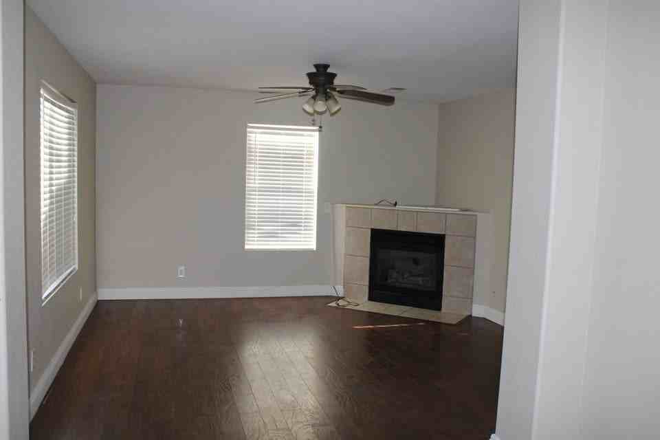 40265 Maravilla Dr - Photo 2 of 19