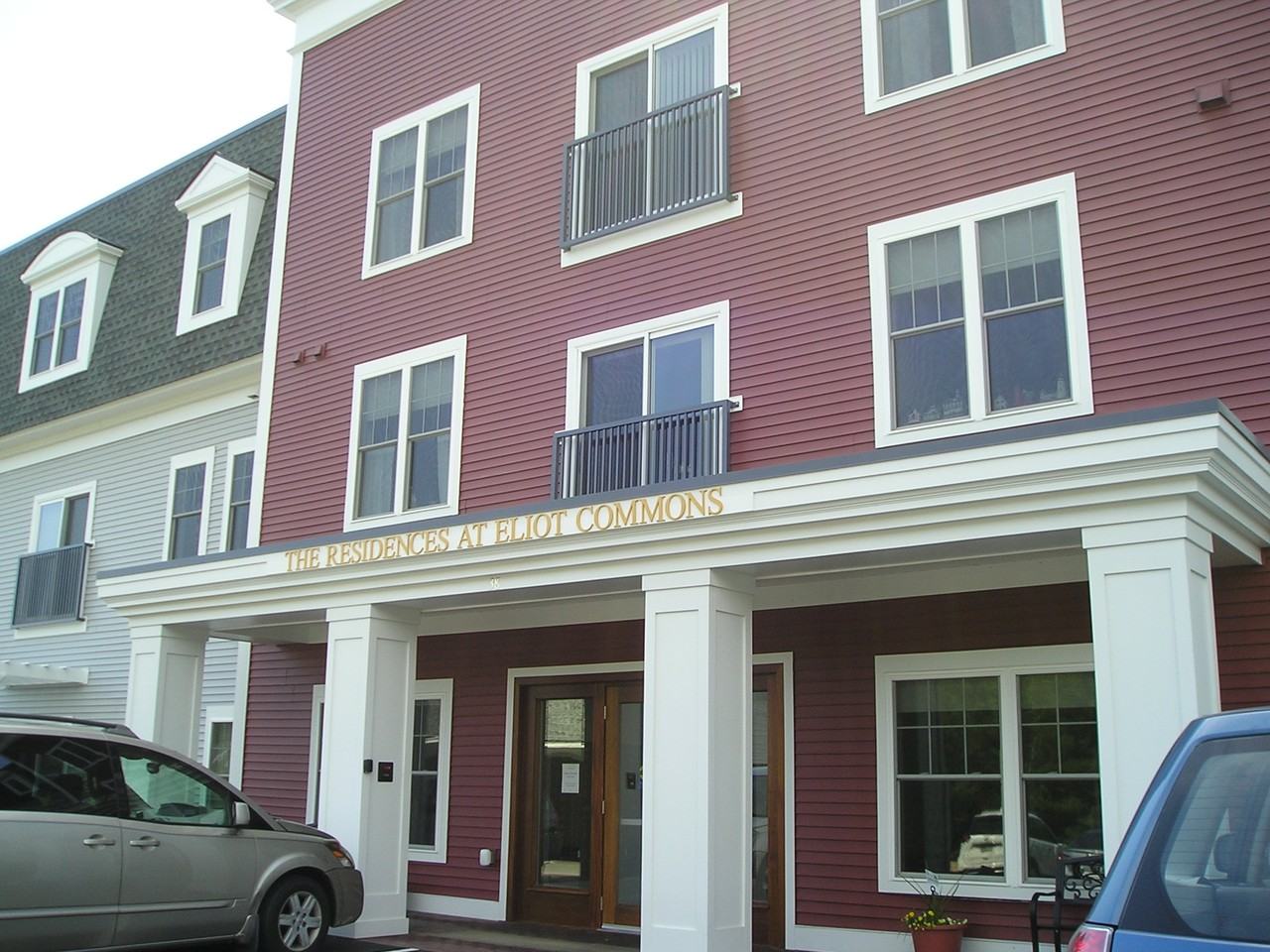 38 Levesque Dr - Photo 2 of 29