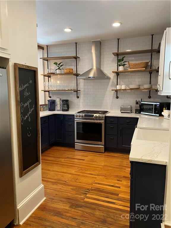 1625 Hawthorne Ln - Photo 7 of 27