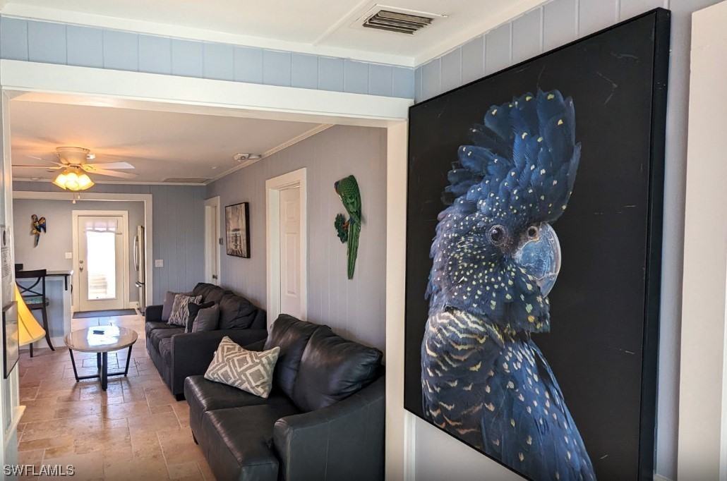 213 Ohio Ave - Photo 2 of 9