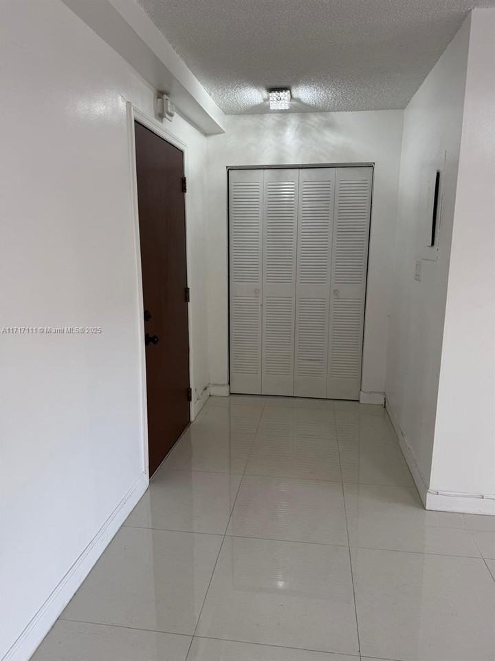 10661 Southwest 108th Avenue - Photo 6 of 15