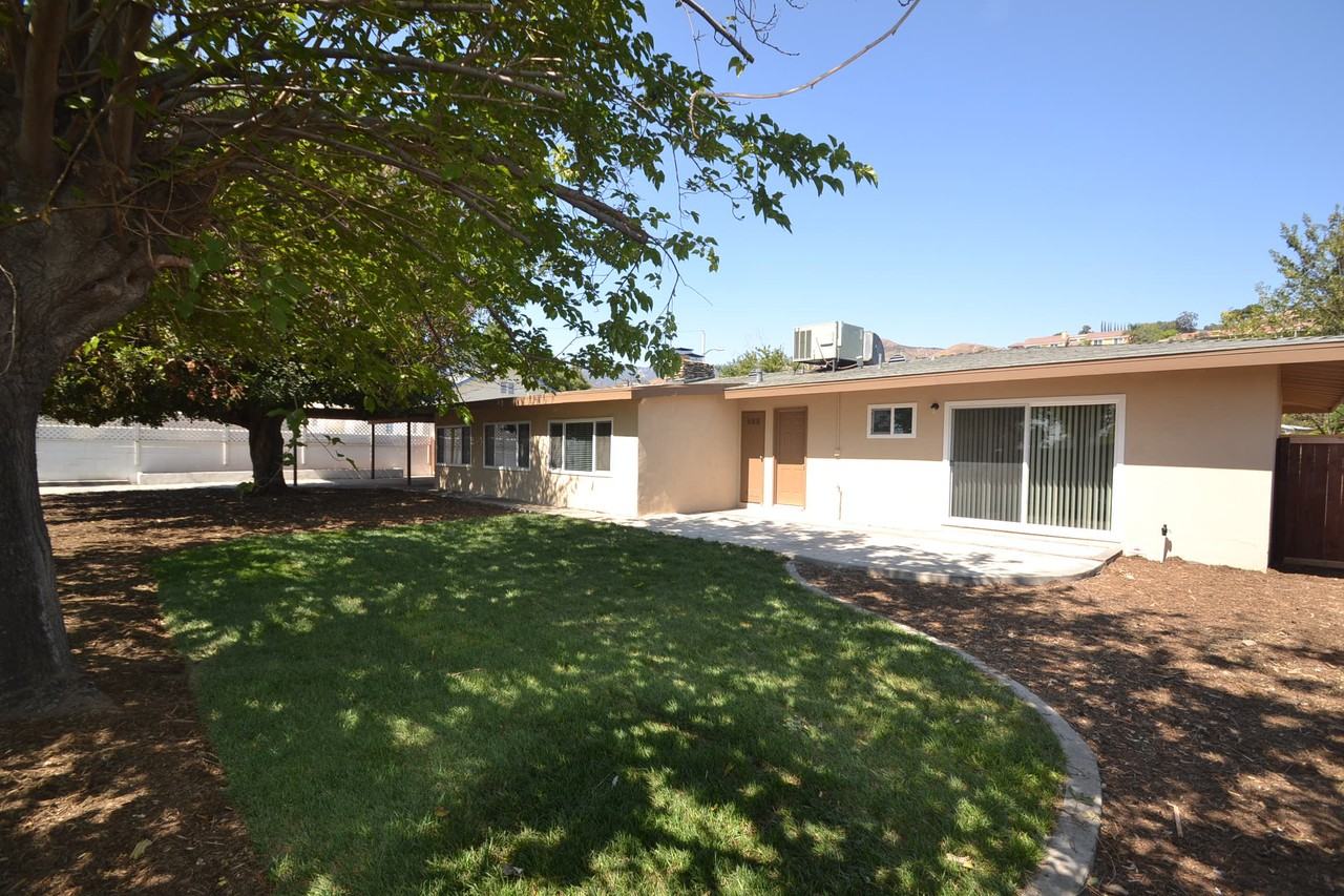 2259 Mesquite Dr - Photo 2 of 11