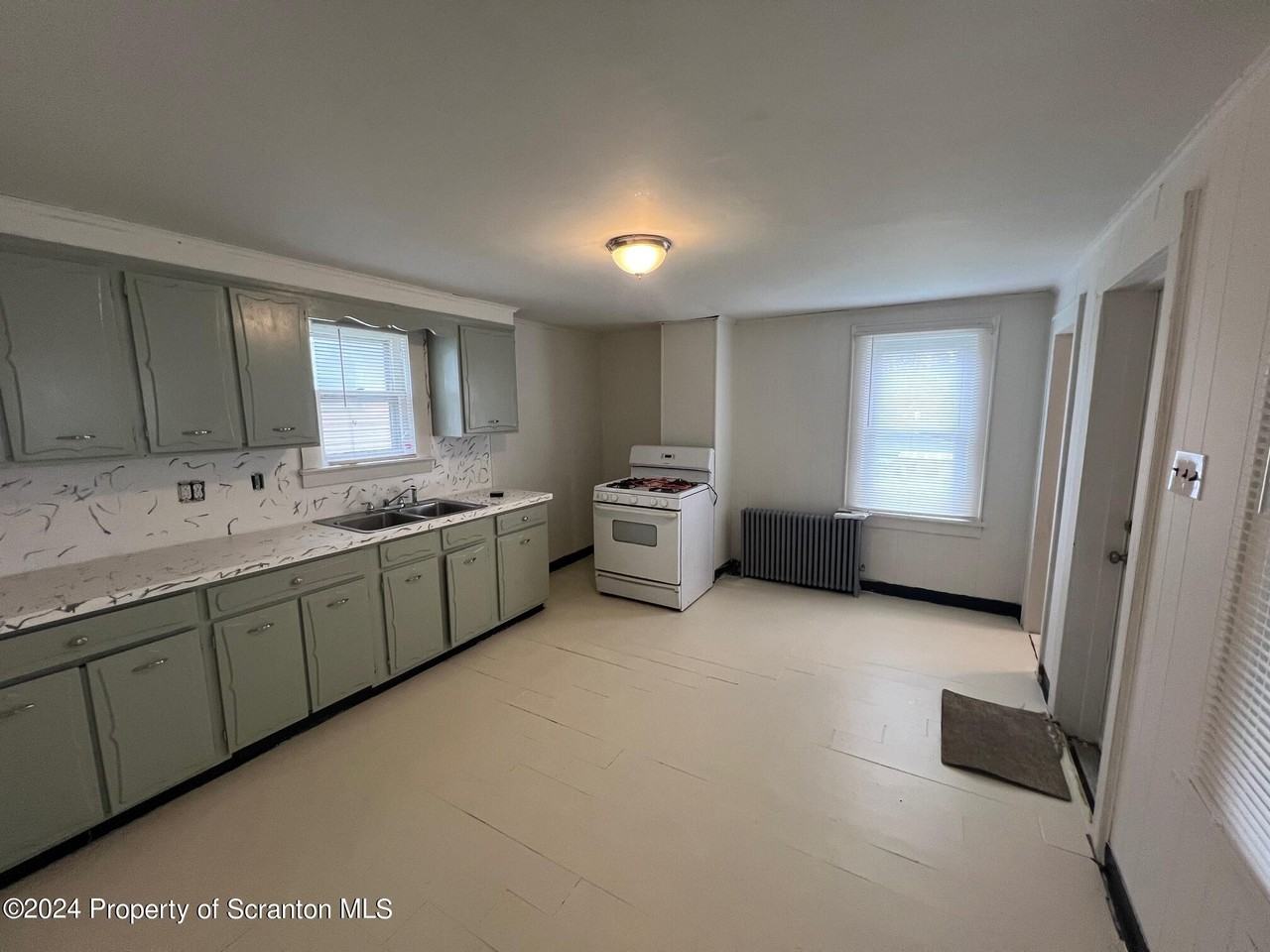 431 4th Ave - Photo 2 of 26