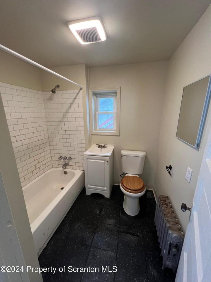 431 4th Ave - Photo 6 of 26