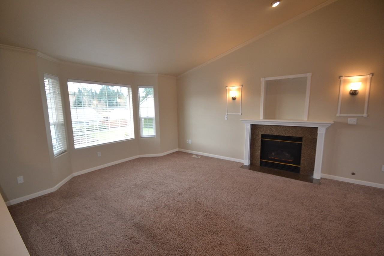 12615 227th St E - Photo 3 of 6