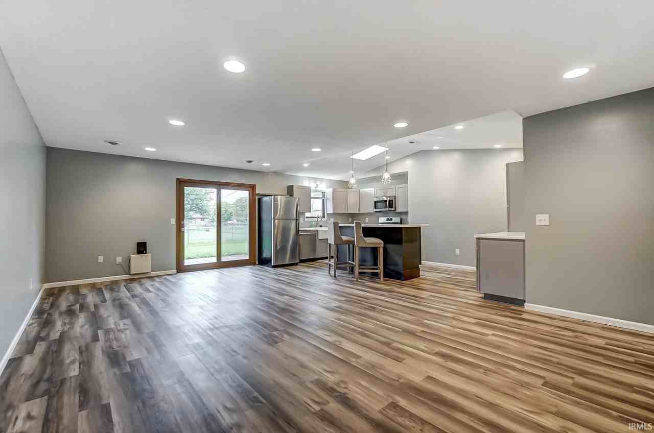 5045 Lake Ave - Photo 6 of 27