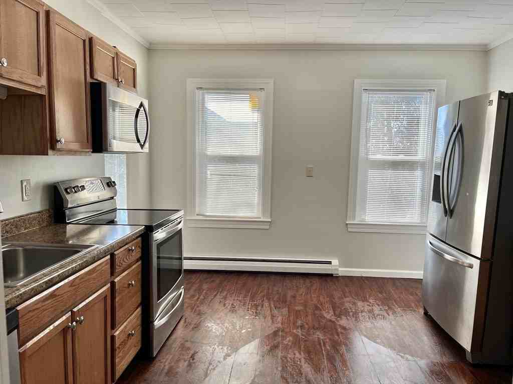 8 Winter St ##1 - Photo 3 of 23