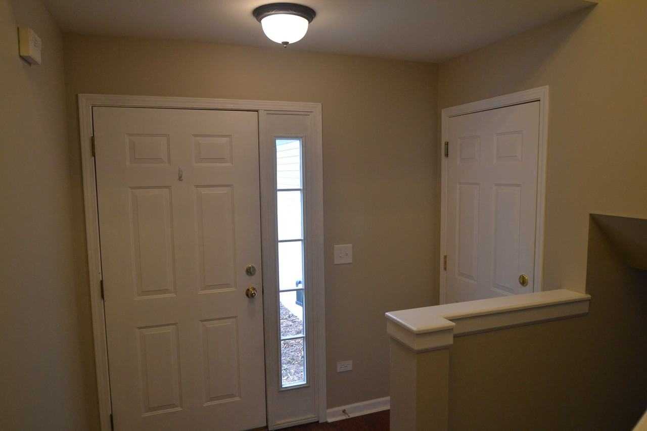 303 Ida Ave - Photo 2 of 10