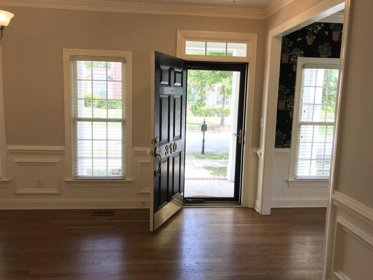 310 Presidents Walk Ln - Photo 2 of 19