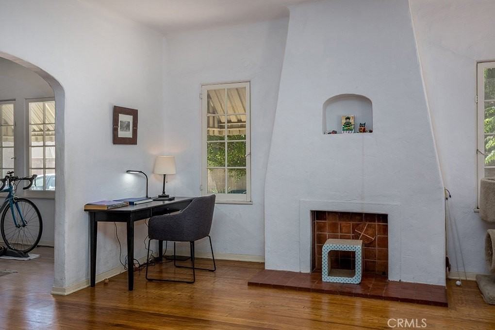 1614 Fremont Ave - Photo 5 of 12