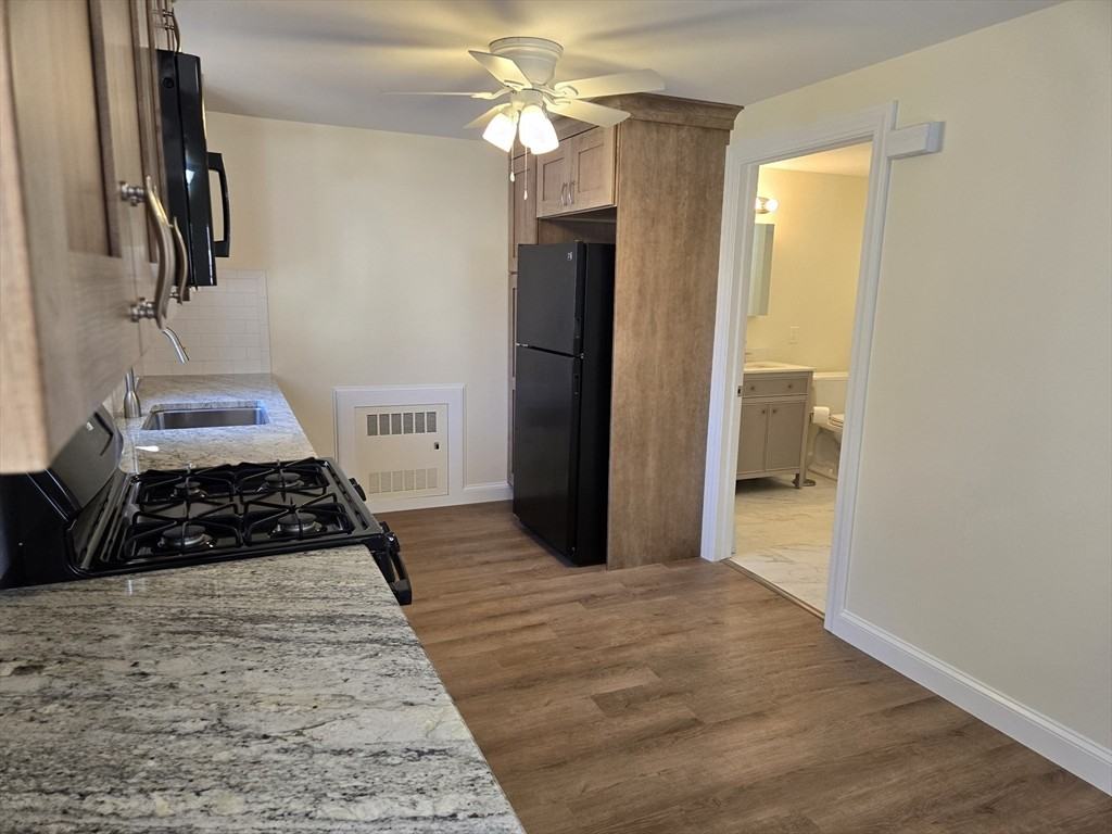 38 Main St - Photo 3 of 14