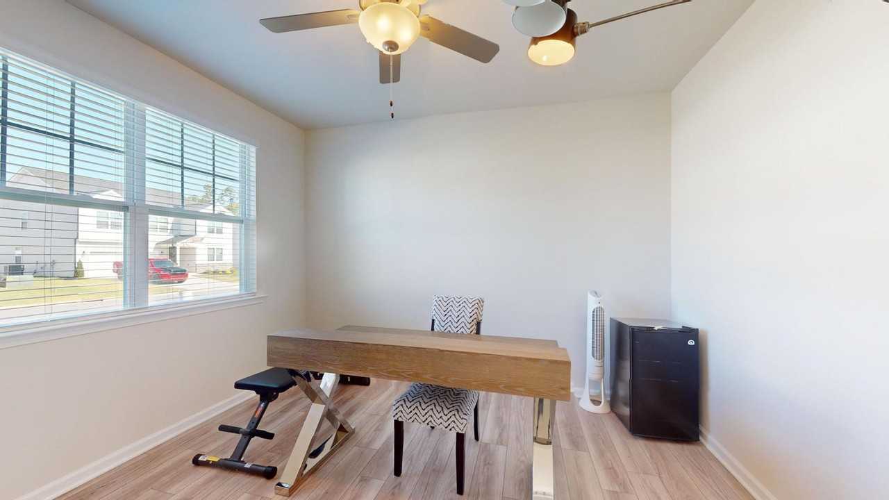 41 Kingsford Ln - Photo 5 of 50