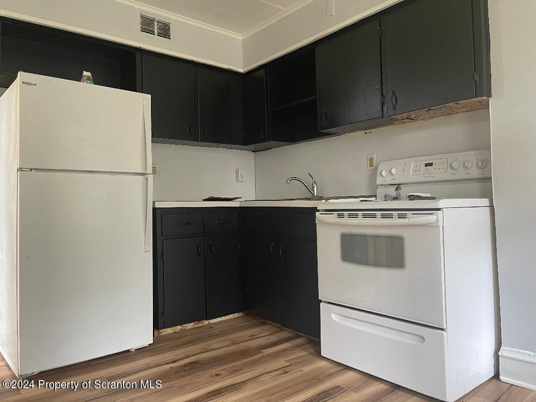 1208 Philo St - Photo 2 of 7