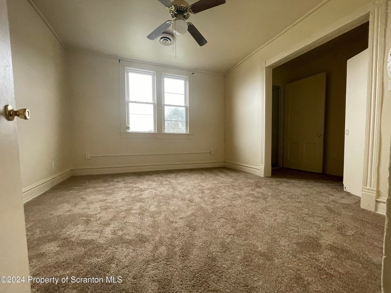 1208 Philo St - Photo 4 of 7