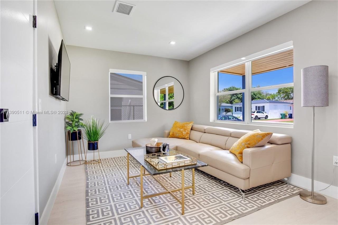 6428 Sw 23rd St - Photo 2 of 35