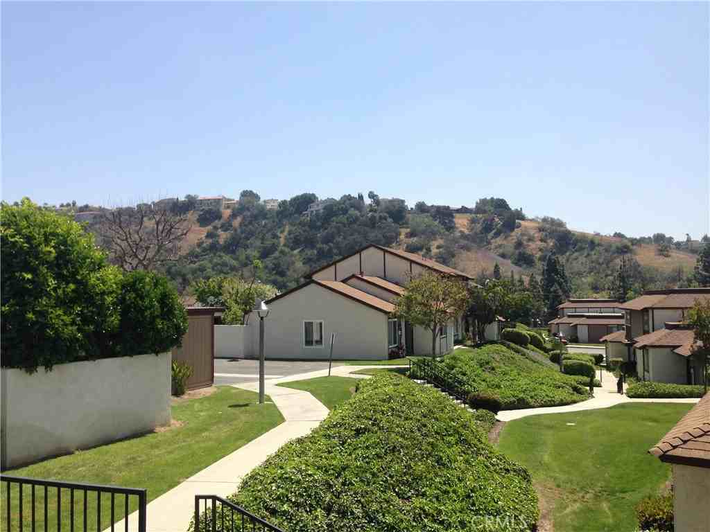 21814 Stonepine St - Photo 2 of 26