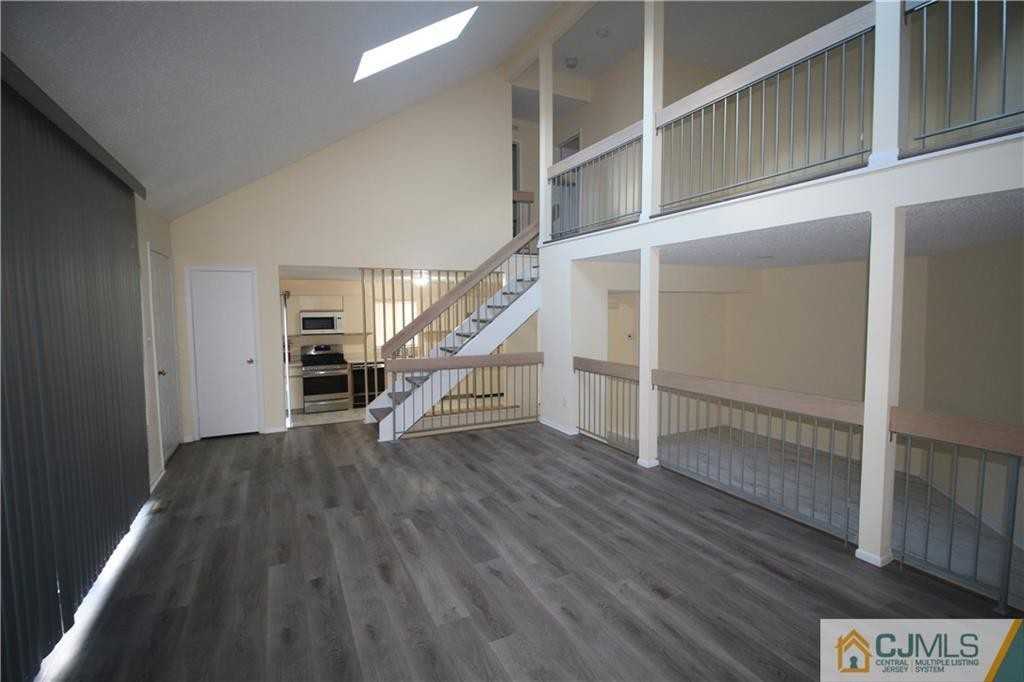 161 Linda Ln - Photo 2 of 17