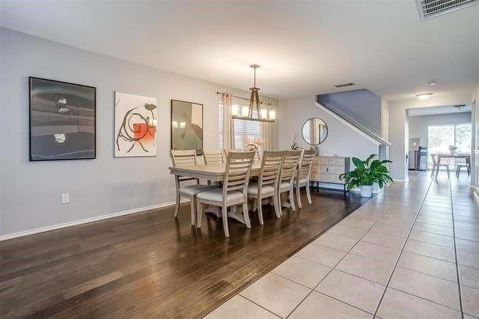1303 Red Deer Way - Photo 3 of 20