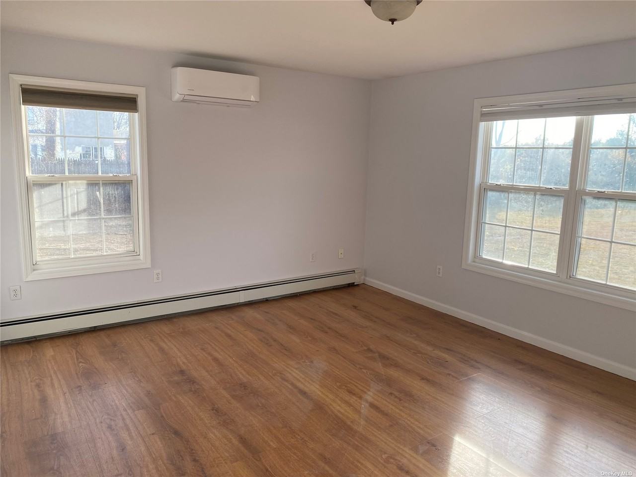 198B Moriches Rd ##B - Photo 3 of 6