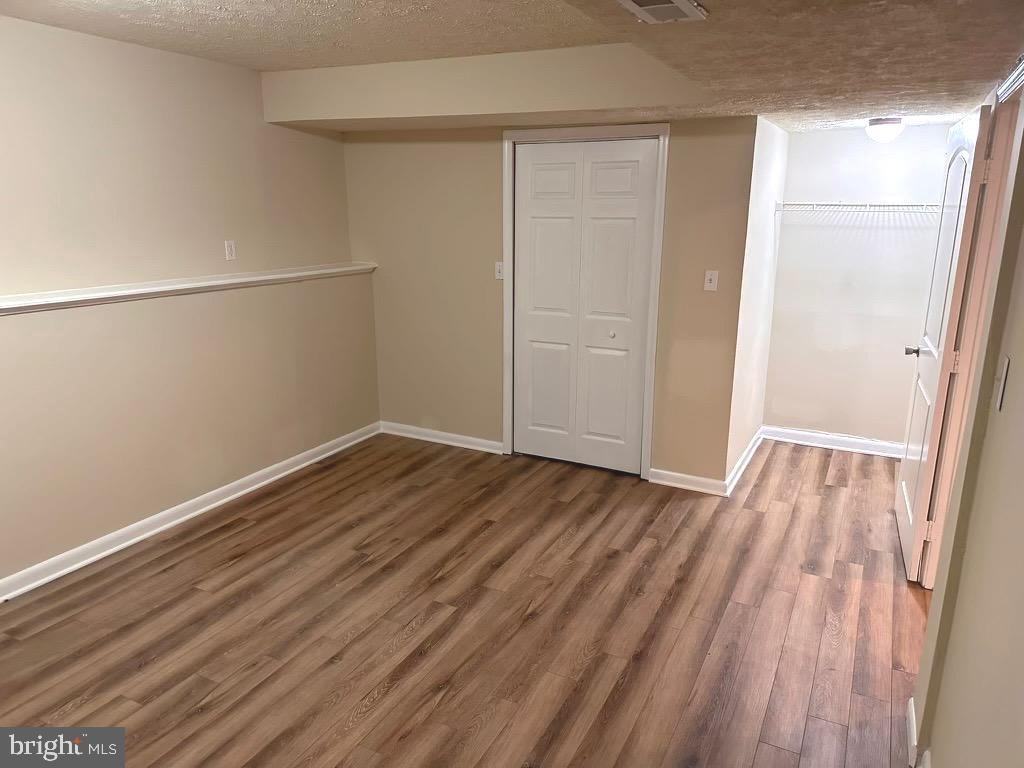 2 Edgecliff Ln - Photo 7 of 10