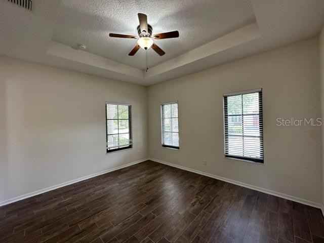 906 Pawstand Road - Photo 6 of 50