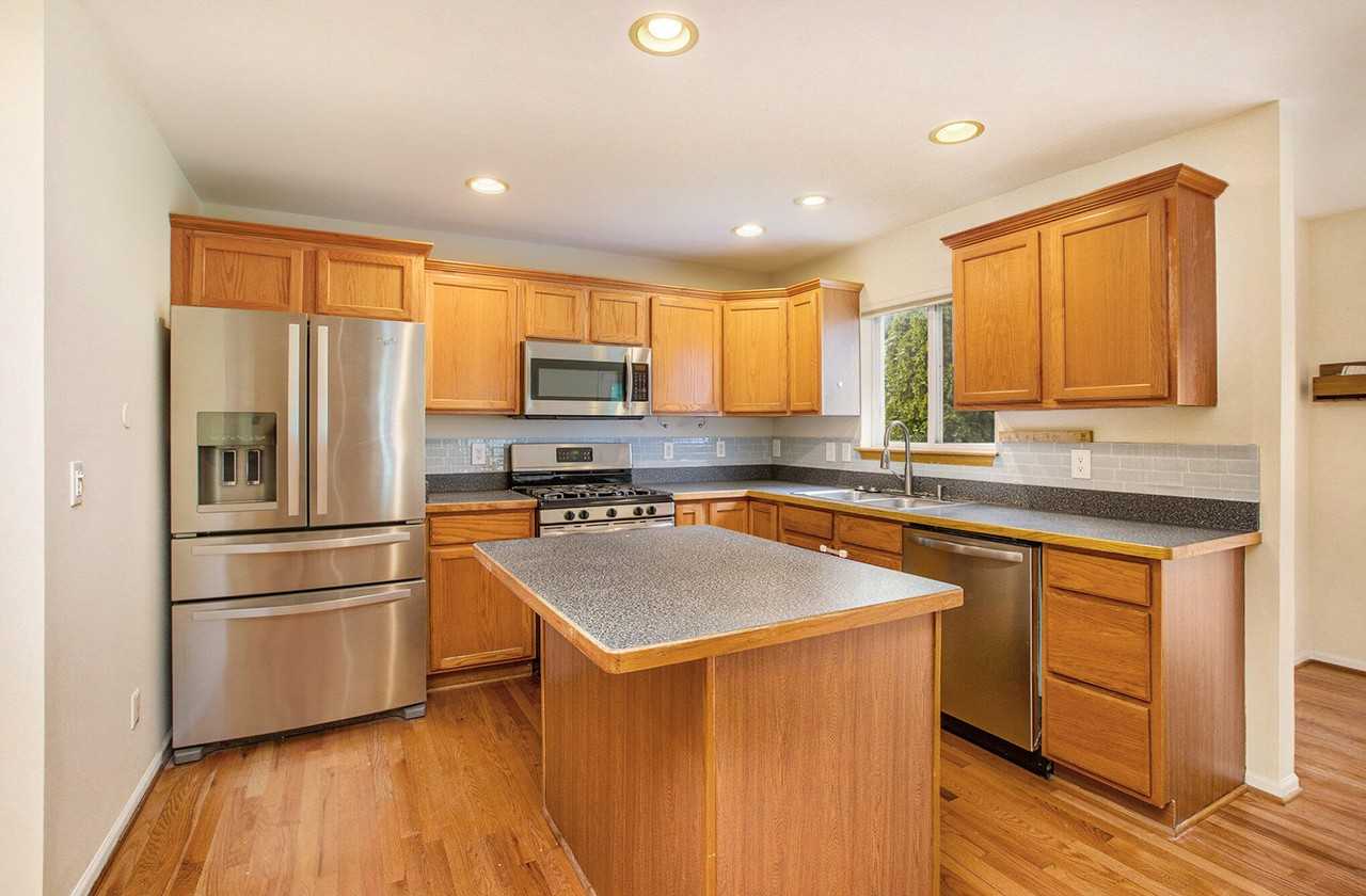 339 Hunters Trl - Photo 5 of 18